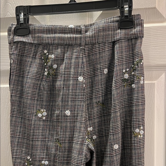 MAJORELLE Plaid Trousers with Floral Embroidery - Picture 10 of 12